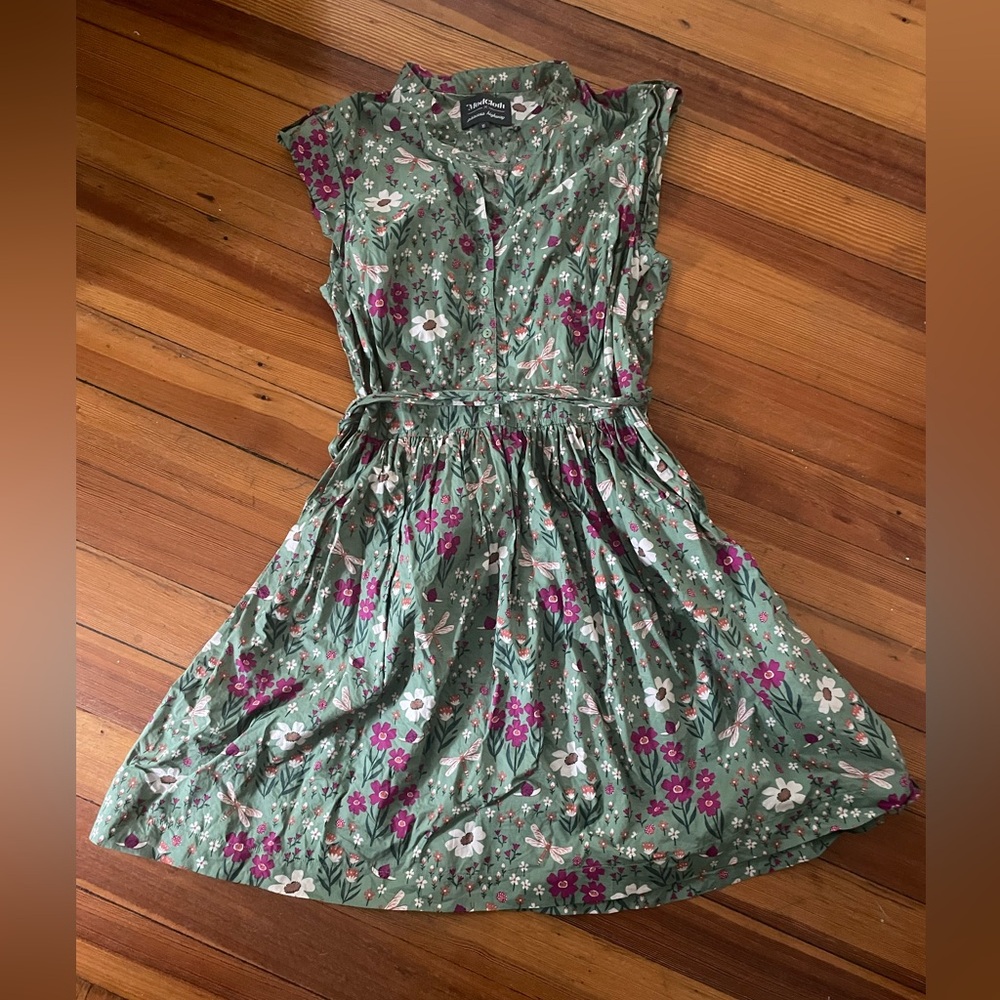 Princess Highway Green Dress with Pink and White Floral Pattern
